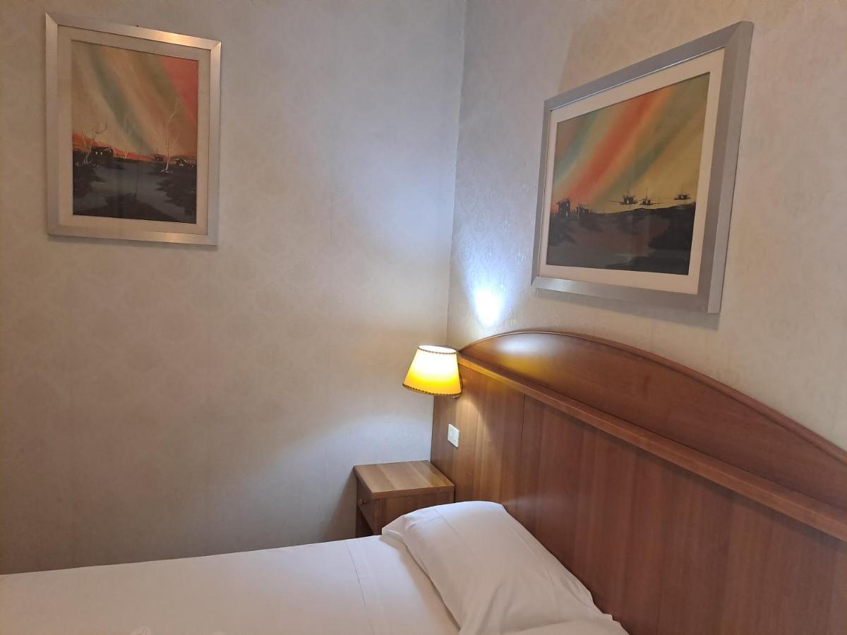 Star Hotel Roma Exterior photo